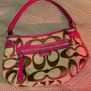 Coach shoulder bag. Made in 2013 I can negotiate on price